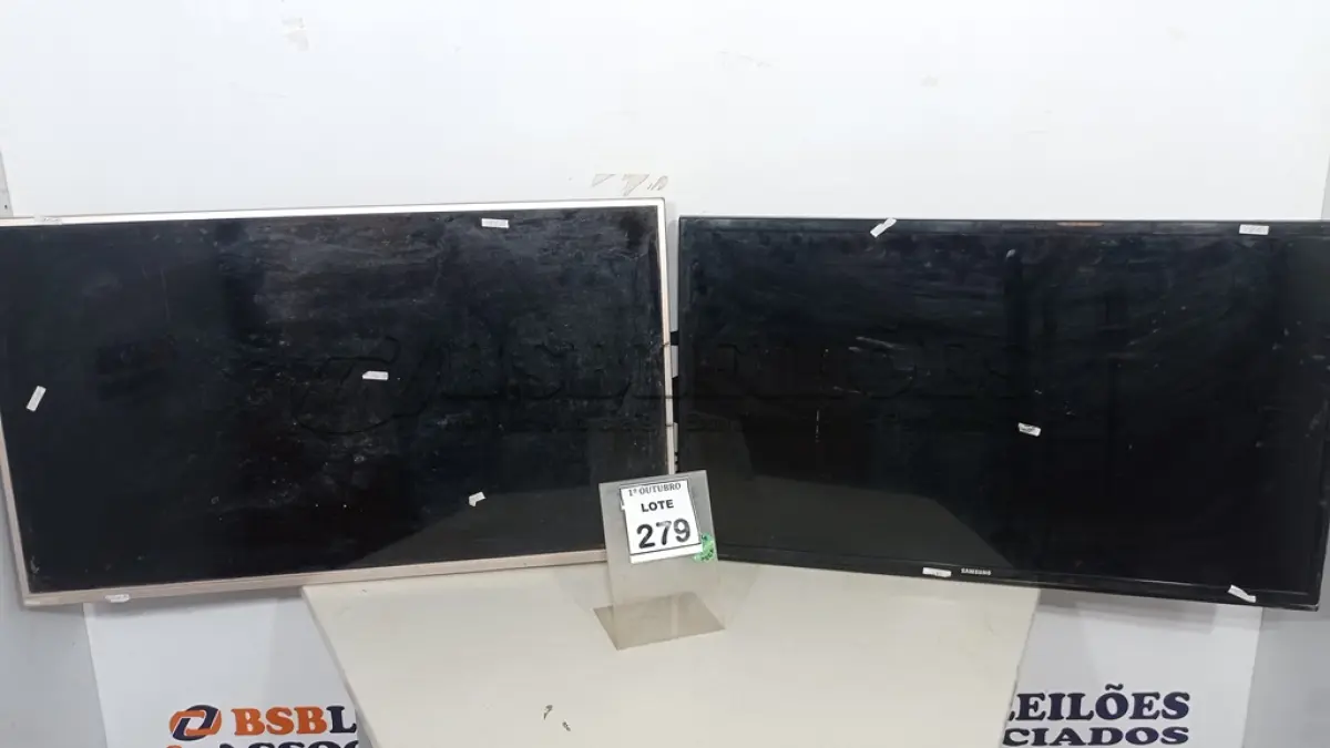 LOTE 279 - 01 TV LCD 42’’ MARCA PHILCO E 01 TV LCD 39’’ MARCA SAMSUNG. (NO ESTADO) ATENÇÃO! FAZER A VISITAÇÃO ANTES DE ARREMATAR, NÃO SABEMOS SE FUNCIONA, LEILÃO NÃO TEM GARANTIA E NEM DEVOLUÇÃO, SUJEITO A POSSÍVEIS AVARIAS VISÍVEIS/OCULTAS E/OU AUSÊNCIA DE COMPONENTES.