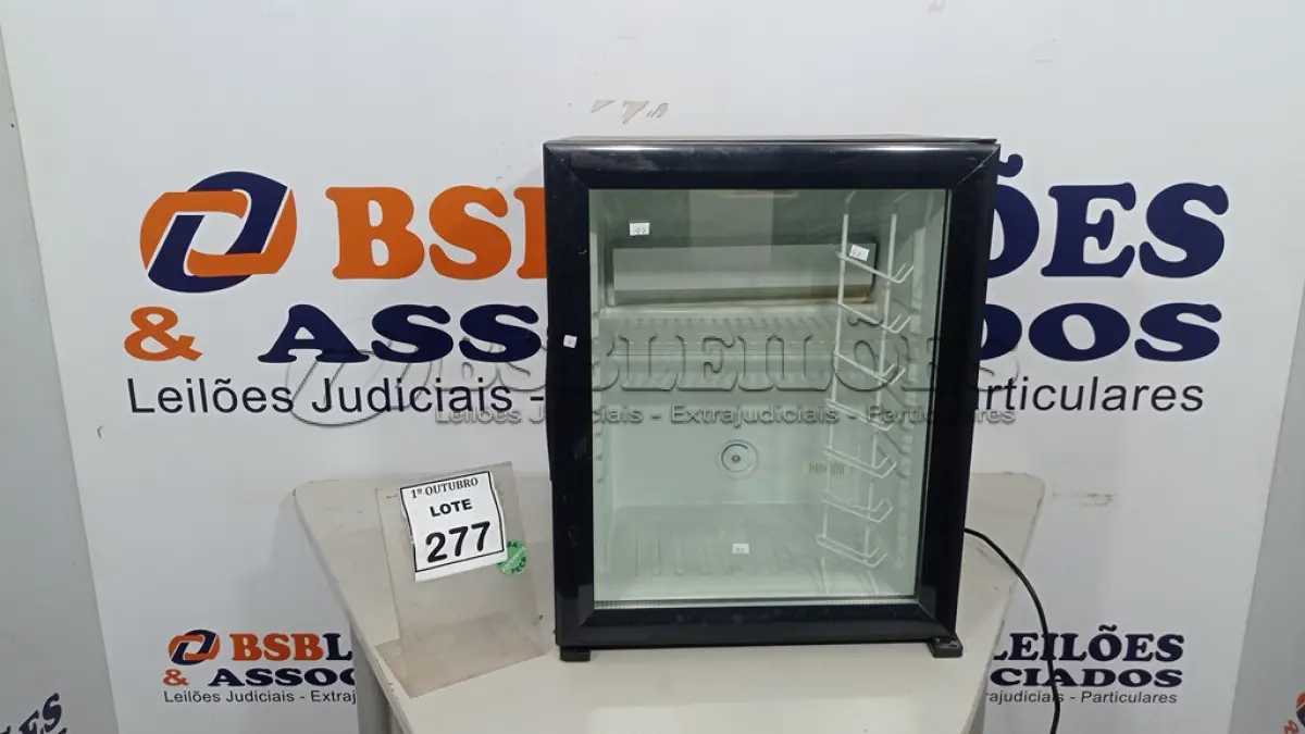 LOTE 277 - 01 ADEGA. (NO ESTADO) ATENÇÃO! FAZER A VISITAÇÃO ANTES DE ARREMATAR, NÃO SABEMOS SE FUNCIONA, LEILÃO NÃO TEM GARANTIA E NEM DEVOLUÇÃO, SUJEITO A POSSÍVEIS AVARIAS VISÍVEIS/OCULTAS E/OU AUSÊNCIA DE COMPONENTES.