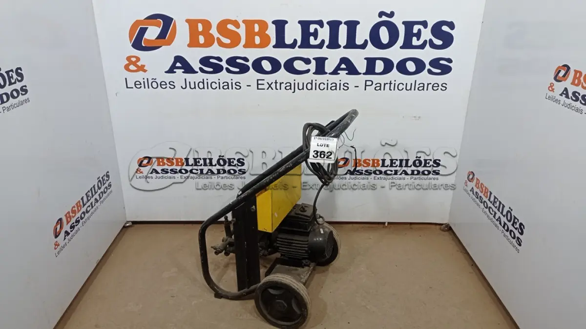 LOTE 362 - 01 LAVADORA DE ALTA PRESSÃO (INCOMPLETA). (NO ESTADO) ATENÇÃO! FAZER A VISITAÇÃO ANTES DE ARREMATAR, NÃO SABEMOS SE FUNCIONA, LEILÃO NÃO TEM GARANTIA E NEM DEVOLUÇÃO, SUJEITO A POSSÍVEIS AVARIAS VISÍVEIS/OCULTAS E/OU AUSÊNCIA DE COMPONENTES.