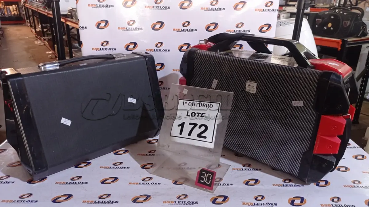 LOTE 172 - 02 CAIXAS DE SOM MARCA MULTILASER. (NO ESTADO) ATENÇÃO! FAZER A VISITAÇÃO ANTES DE ARREMATAR, NÃO SABEMOS SE FUNCIONA, LEILÃO NÃO TEM GARANTIA E NEM DEVOLUÇÃO, SUJEITO A POSSÍVEIS AVARIAS VISÍVEIS/OCULTAS E/OU AUSÊNCIA DE COMPONENTES.