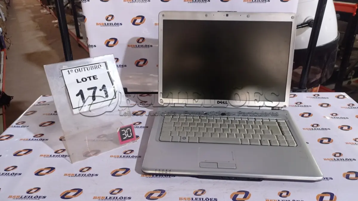 LOTE 171 - 01 NOTEBOOK I5 MARCA DELL. (NO ESTADO) ATENÇÃO! FAZER A VISITAÇÃO ANTES DE ARREMATAR, NÃO SABEMOS SE FUNCIONA, LEILÃO NÃO TEM GARANTIA E NEM DEVOLUÇÃO, SUJEITO A POSSÍVEIS AVARIAS VISÍVEIS/OCULTAS E/OU AUSÊNCIA DE COMPONENTES.