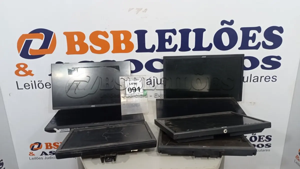 LOTE 091 - 01 LOTE COM VÁRIOS MONITORES DE MARCAS E MODELOS DIVERSOS. (NO ESTADO) ATENÇÃO! FAZER A VISITAÇÃO ANTES DE ARREMATAR, NÃO SABEMOS SE FUNCIONA, LEILÃO NÃO TEM GARANTIA E NEM DEVOLUÇÃO, SUJEITO A POSSÍVEIS AVARIAS VISÍVEIS/OCULTAS E/OU AUSÊNCIA DE COMPONENTES.