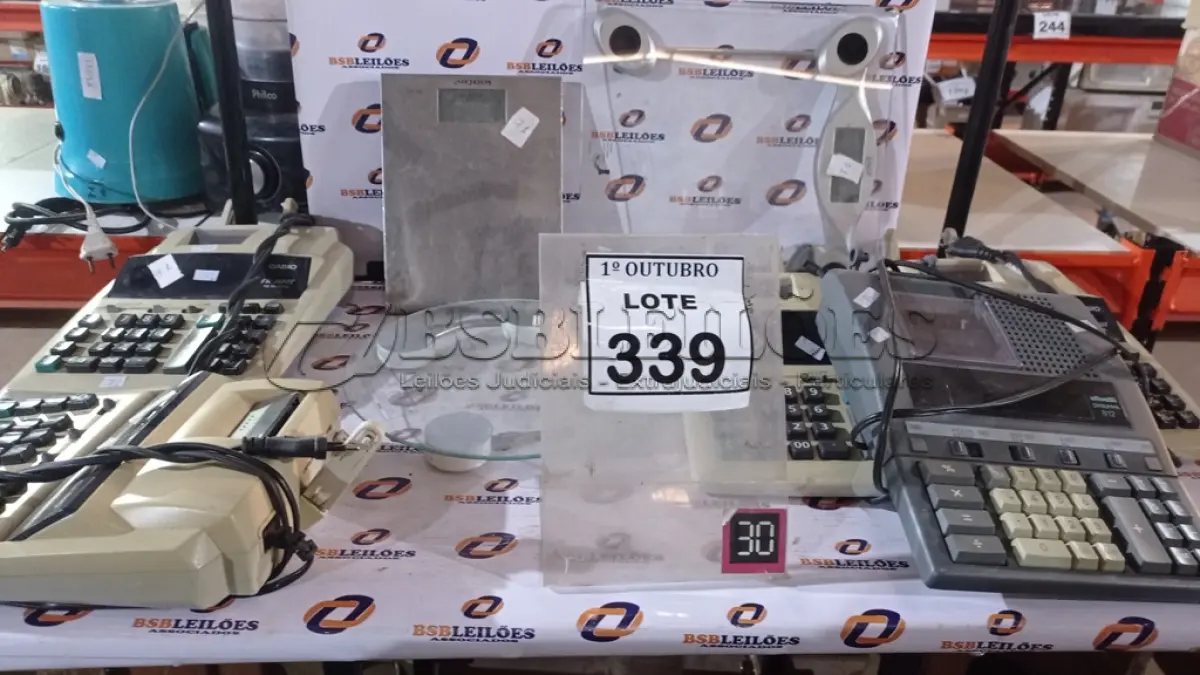 LOTE 339 - 05 CALCULADORAS E 03 BALANÇAS. (NO ESTADO) ATENÇÃO! FAZER A VISITAÇÃO ANTES DE ARREMATAR, NÃO SABEMOS SE FUNCIONA, LEILÃO NÃO TEM GARANTIA E NEM DEVOLUÇÃO, SUJEITO A POSSÍVEIS AVARIAS VISÍVEIS/OCULTAS E/OU AUSÊNCIA DE COMPONENTES.