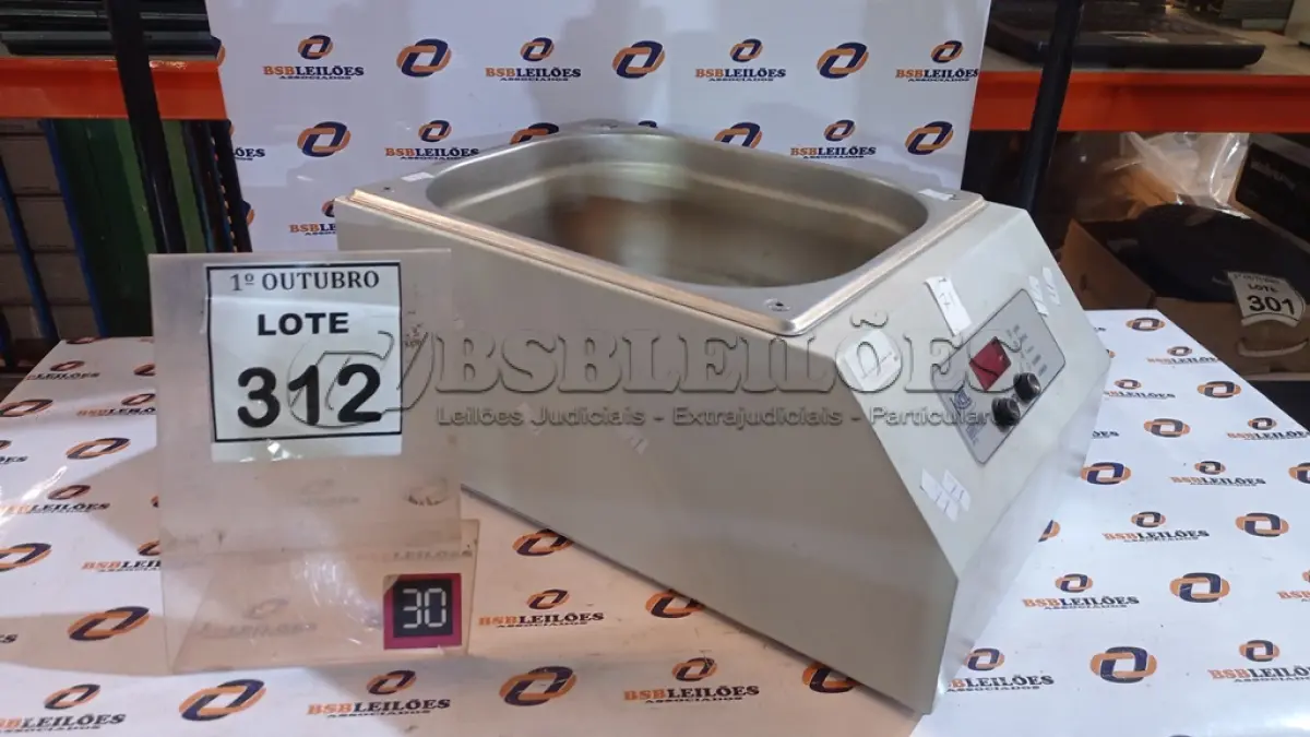 LOTE 312 - 01 BANHO MARIA DE LABORATÓRIO MODELO BM-02 MARCA KACIL. (NO ESTADO) ATENÇÃO! FAZER A VISITAÇÃO ANTES DE ARREMATAR, NÃO SABEMOS SE FUNCIONA, LEILÃO NÃO TEM GARANTIA E NEM DEVOLUÇÃO, SUJEITO A POSSÍVEIS AVARIAS VISÍVEIS/OCULTAS E/OU AUSÊNCIA DE COMPONENTES.