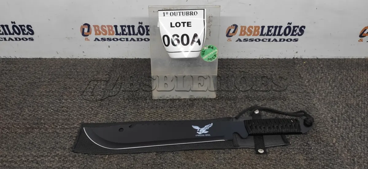 LOTE 060 - 01 FACÃO DO RAMBO IMPORTADO AÇO INOXIDÁVEL FULL TANG BAINHA DE NYLON TAMANHO TOTAL 50CM PESO 300G JÁ AFIADA. (NO ESTADO) ATENÇÃO! FAZER A VISITAÇÃO ANTES DE ARREMATAR, NÃO SABEMOS SE FUNCIONA, LEILÃO NÃO TEM GARANTIA E NEM DEVOLUÇÃO, SUJEITO A POSSÍVEIS AVARIAS VISÍVEIS/OCULTAS E/OU AUSÊNCIA DE COMPONENTES.