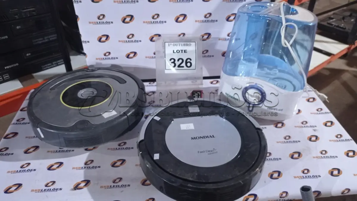 LOTE 326 - 02 ASPIRADORES ROBÔ E 01 UMIDIFICADOR. (NO ESTADO) ATENÇÃO! FAZER A VISITAÇÃO ANTES DE ARREMATAR, NÃO SABEMOS SE FUNCIONA, LEILÃO NÃO TEM GARANTIA E NEM DEVOLUÇÃO, SUJEITO A POSSÍVEIS AVARIAS VISÍVEIS/OCULTAS E/OU AUSÊNCIA DE COMPONENTES.