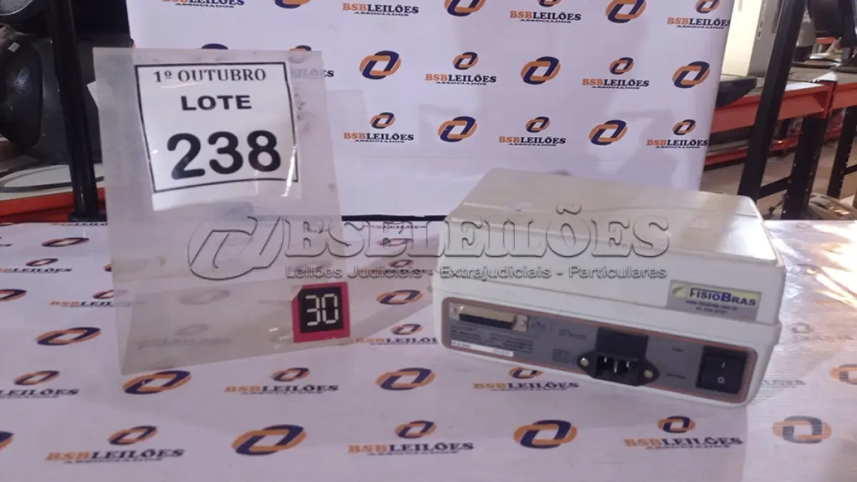 LOTE 238 - 01 GERADOR UNIVERSAL DE PULSO. (NO ESTADO) ATENÇÃO! FAZER A VISITAÇÃO ANTES DE ARREMATAR, NÃO SABEMOS SE FUNCIONA, LEILÃO NÃO TEM GARANTIA E NEM DEVOLUÇÃO, SUJEITO A POSSÍVEIS AVARIAS VISÍVEIS/OCULTAS E/OU AUSÊNCIA DE COMPONENTES.