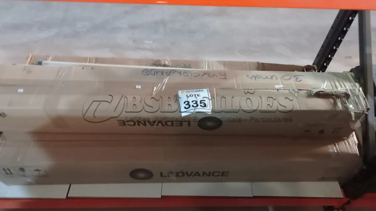 LOTE 335 - 01 LOTE COM GRANDE QUANTIDADE DE LÂMPADAS LED. (NO ESTADO) ATENÇÃO! FAZER A VISITAÇÃO ANTES DE ARREMATAR, NÃO SABEMOS SE FUNCIONA, LEILÃO NÃO TEM GARANTIA E NEM DEVOLUÇÃO, SUJEITO A POSSÍVEIS AVARIAS VISÍVEIS/OCULTAS E/OU AUSÊNCIA DE COMPONENTES.