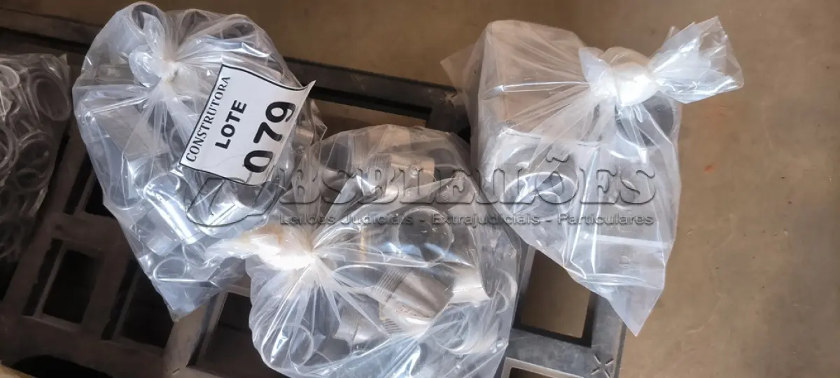 LOTE 079 - 01 LOTE COM CONDULETES EM ALUMÍNIO. (NO ESTADO) ATENÇÃO! FAZER A VISITAÇÃO ANTES DE ARREMATAR, NÃO SABEMOS SE FUNCIONA, LEILÃO NÃO TEM GARANTIA E NEM DEVOLUÇÃO, SUJEITO A POSSÍVEIS AVARIAS VISÍVEIS/OCULTAS E/OU AUSÊNCIA DE COMPONENTES.