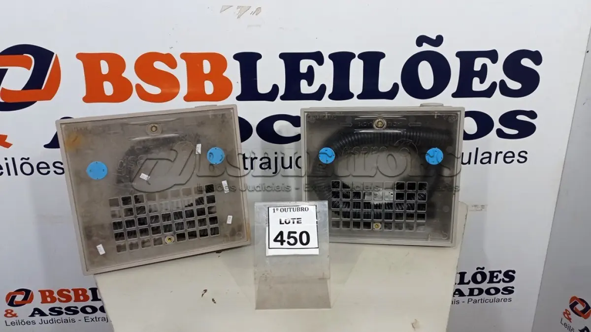 LOTE 450 - 02 CAIXAS DE PROTEÇÃO DA UNIDADE DE MEDIÇÃO. (NO ESTADO) ATENÇÃO! FAZER A VISITAÇÃO ANTES DE ARREMATAR, NÃO SABEMOS SE FUNCIONA, LEILÃO NÃO TEM GARANTIA E NEM DEVOLUÇÃO, SUJEITO A POSSÍVEIS AVARIAS VISÍVEIS/OCULTAS E/OU AUSÊNCIA DE COMPONENTES.