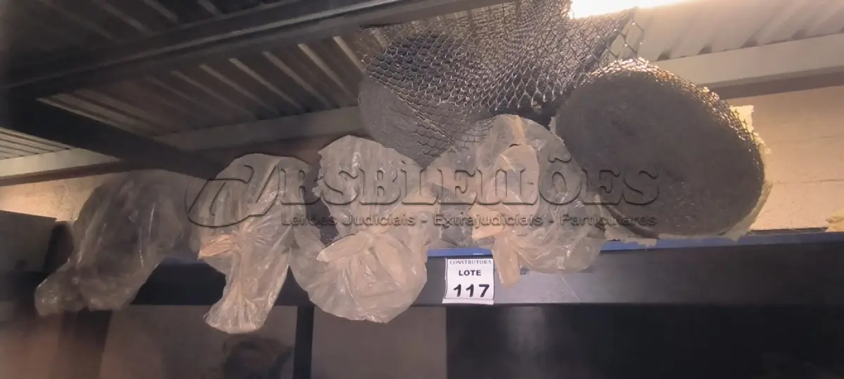 LOTE 117 - 01 LOTE COM TELAS PARA BIDIN. (NO ESTADO) ATENÇÃO! FAZER A VISITAÇÃO ANTES DE ARREMATAR, NÃO SABEMOS SE FUNCIONA, LEILÃO NÃO TEM GARANTIA E NEM DEVOLUÇÃO, SUJEITO A POSSÍVEIS AVARIAS VISÍVEIS/OCULTAS E/OU AUSÊNCIA DE COMPONENTES.