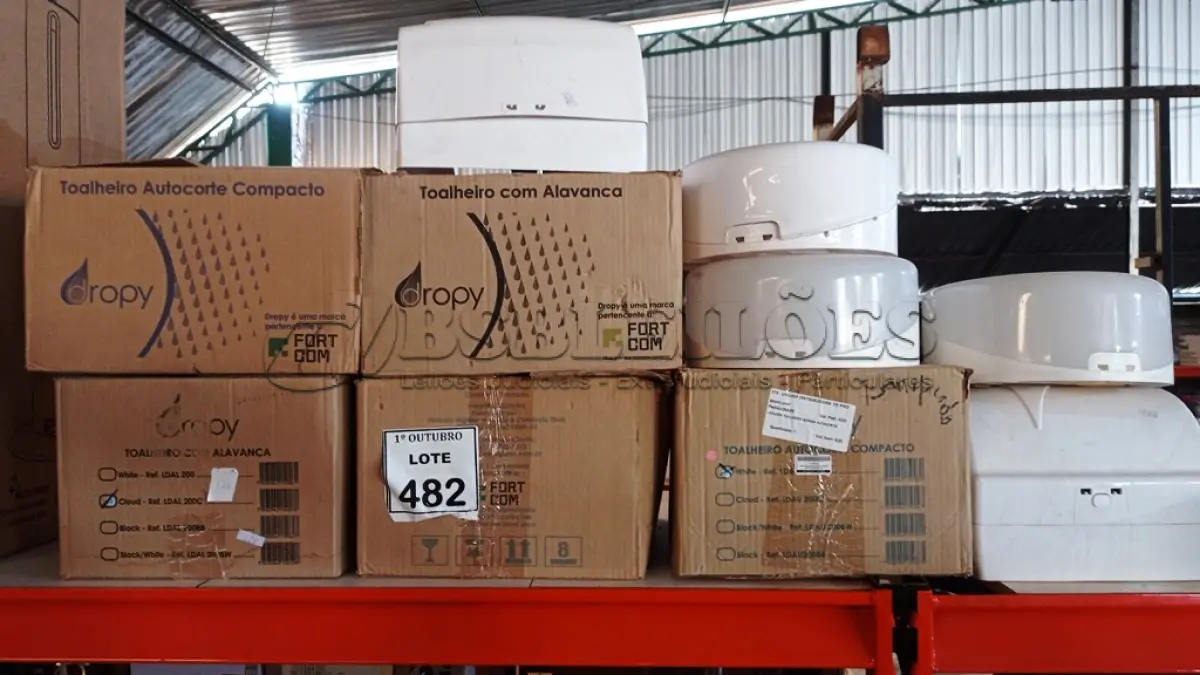 LOTE 482 - 01 LOTE COM VÁRIOS DISPENSES DE PAPEL. (NO ESTADO) ATENÇÃO! FAZER A VISITAÇÃO ANTES DE ARREMATAR, NÃO SABEMOS SE FUNCIONA, LEILÃO NÃO TEM GARANTIA E NEM DEVOLUÇÃO, SUJEITO A POSSÍVEIS AVARIAS VISÍVEIS/OCULTAS E/OU AUSÊNCIA DE COMPONENTES.