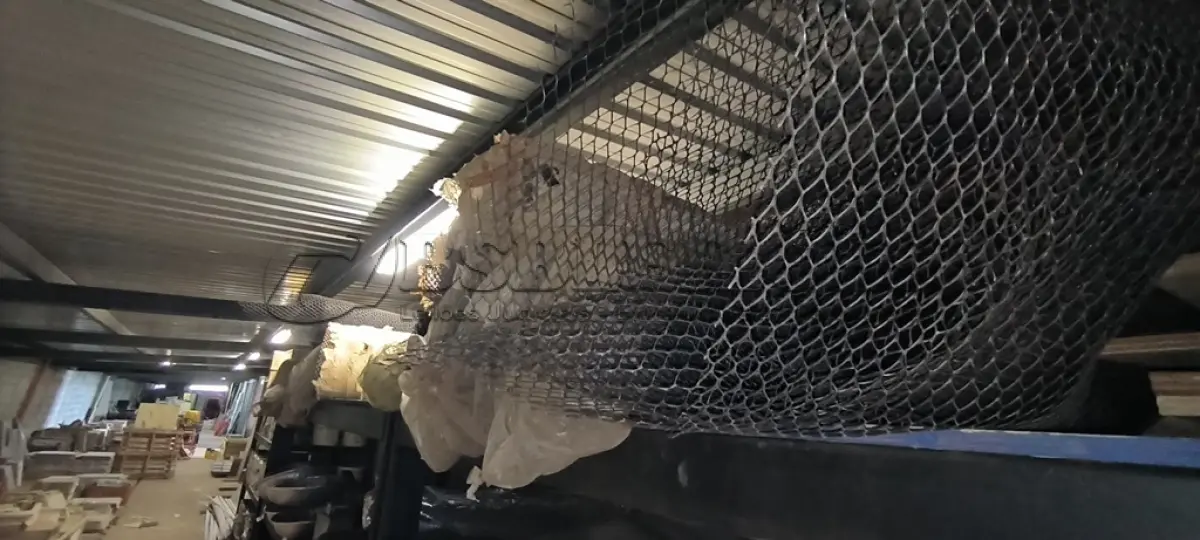 LOTE 126 - 01 LOTE COM TELAS PARA MANTAS BIDIN. (NO ESTADO) ATENÇÃO! FAZER A VISITAÇÃO ANTES DE ARREMATAR, NÃO SABEMOS SE FUNCIONA, LEILÃO NÃO TEM GARANTIA E NEM DEVOLUÇÃO, SUJEITO A POSSÍVEIS AVARIAS VISÍVEIS/OCULTAS E/OU AUSÊNCIA DE COMPONENTES.