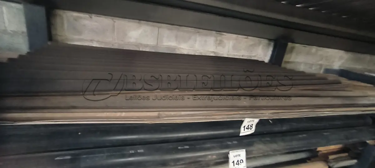 LOTE 148 - 04 TELHAS DE ZINCO COM 6 MÊTROS E 4 TELHAS ECOLOGICAS 2,10CM. (NO ESTADO) ATENÇÃO! FAZER A VISITAÇÃO ANTES DE ARREMATAR, NÃO SABEMOS SE FUNCIONA, LEILÃO NÃO TEM GARANTIA E NEM DEVOLUÇÃO, SUJEITO A POSSÍVEIS AVARIAS VISÍVEIS/OCULTAS E/OU AUSÊNCIA DE COMPONENTES.
