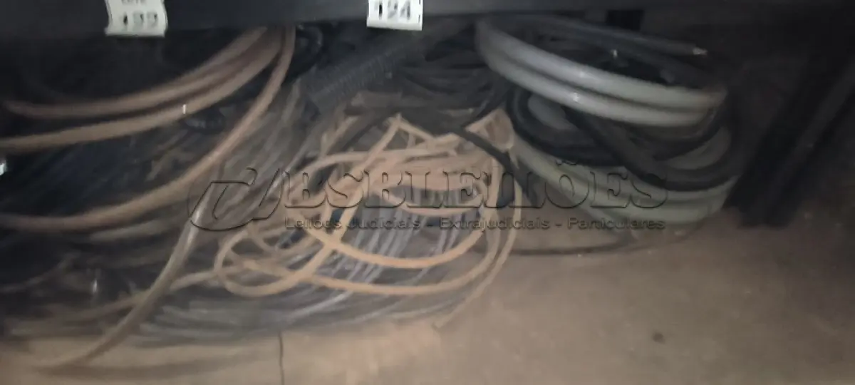 LOTE 120 - 01 LOTE COM  MANGUEIRAS TAMANHOS DIVERSOS. (NO ESTADO) ATENÇÃO! FAZER A VISITAÇÃO ANTES DE ARREMATAR, NÃO SABEMOS SE FUNCIONA, LEILÃO NÃO TEM GARANTIA E NEM DEVOLUÇÃO, SUJEITO A POSSÍVEIS AVARIAS VISÍVEIS/OCULTAS E/OU AUSÊNCIA DE COMPONENTES.