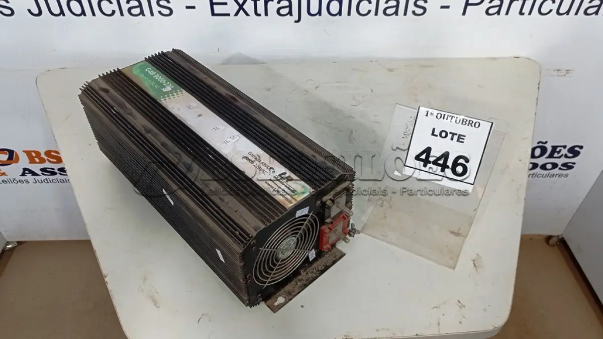 LOTE 446 - 01 INVERSOR DE ENERGIA DE DC PARA AC G48-3000-220. (NO ESTADO) ATENÇÃO! FAZER A VISITAÇÃO ANTES DE ARREMATAR, NÃO SABEMOS SE FUNCIONA, LEILÃO NÃO TEM GARANTIA E NEM DEVOLUÇÃO, SUJEITO A POSSÍVEIS AVARIAS VISÍVEIS/OCULTAS E/OU AUSÊNCIA DE COMPONENTES.