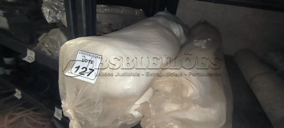 LOTE 127 - 01 LOTE COM TELAS DE PROTEÇÃO BRANCAS. (NO ESTADO) ATENÇÃO! FAZER A VISITAÇÃO ANTES DE ARREMATAR, NÃO SABEMOS SE FUNCIONA, LEILÃO NÃO TEM GARANTIA E NEM DEVOLUÇÃO, SUJEITO A POSSÍVEIS AVARIAS VISÍVEIS/OCULTAS E/OU AUSÊNCIA DE COMPONENTES.