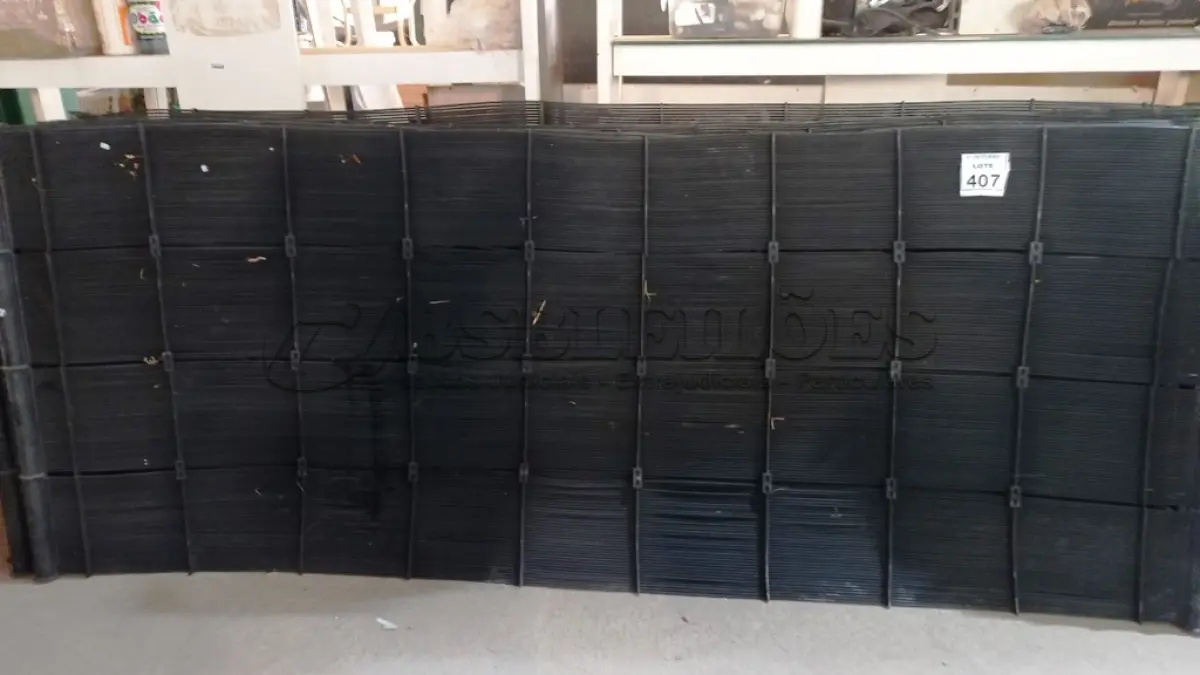 LOTE 407 - 08 PLACAS DE AQUECEDOR SOLAR PARA PISCINAS. (NO ESTADO) ATENÇÃO! FAZER A VISITAÇÃO ANTES DE ARREMATAR, NÃO SABEMOS SE FUNCIONA, LEILÃO NÃO TEM GARANTIA E NEM DEVOLUÇÃO, SUJEITO A POSSÍVEIS AVARIAS VISÍVEIS/OCULTAS E/OU AUSÊNCIA DE COMPONENTES.