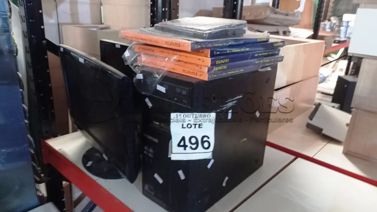LOTE 496 - 03 MONITORES MARCAS E MODELOS DIVERSOS, 01 CPU MARCA POSITIVO, 05 CAIXAS DE FILME DE POLIESTIRENO E 01 CALCULADORA. (NO ESTADO) ATENÇÃO! FAZER A VISITAÇÃO ANTES DE ARREMATAR, NÃO SABEMOS SE FUNCIONA, LEILÃO NÃO TEM GARANTIA E NEM DEVOLUÇÃO, SUJEITO A POSSÍVEIS AVARIAS VISÍVEIS/OCULTAS E/OU AUSÊNCIA DE COMPONENTES.