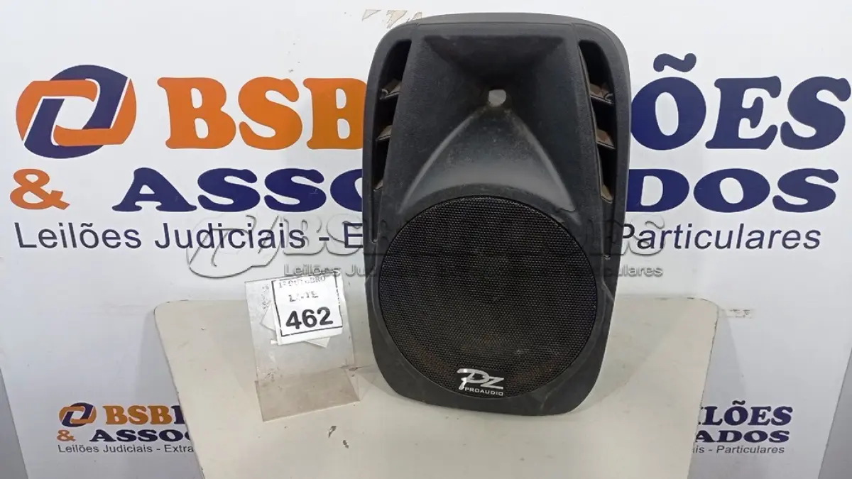 LOTE 462 - 01 CAIXA DE SOM MARCA PZ PRO ÁUDIO. (NO ESTADO) ATENÇÃO! FAZER A VISITAÇÃO ANTES DE ARREMATAR, NÃO SABEMOS SE FUNCIONA. LEILÃO NÃO TEM GARANTIA E NEM DEVOLUÇÃO, SUJEITO A POSSÍVEIS AVARIAS VISÍVEIS/OCULTAS E/OU AUSÊNCIA DE COMPONENTES.