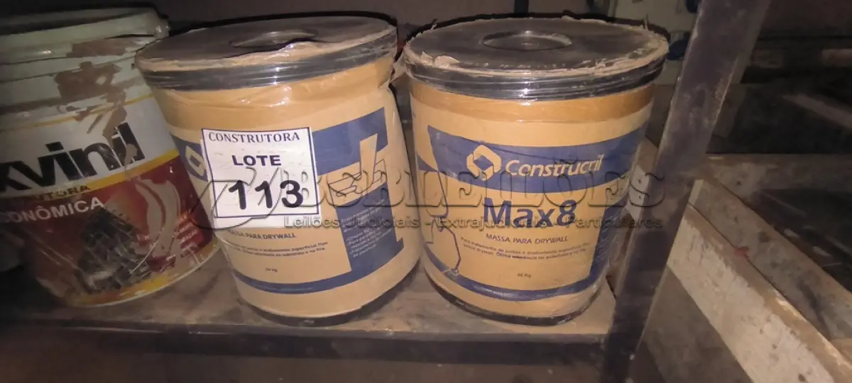 LOTE 113 - 02 BALDES DE MASSA PARA DRYWALL. (NO ESTADO) ATENÇÃO! FAZER A VISITAÇÃO ANTES DE ARREMATAR, NÃO SABEMOS SE FUNCIONA, LEILÃO NÃO TEM GARANTIA E NEM DEVOLUÇÃO, SUJEITO A POSSÍVEIS AVARIAS VISÍVEIS/OCULTAS E/OU AUSÊNCIA DE COMPONENTES.