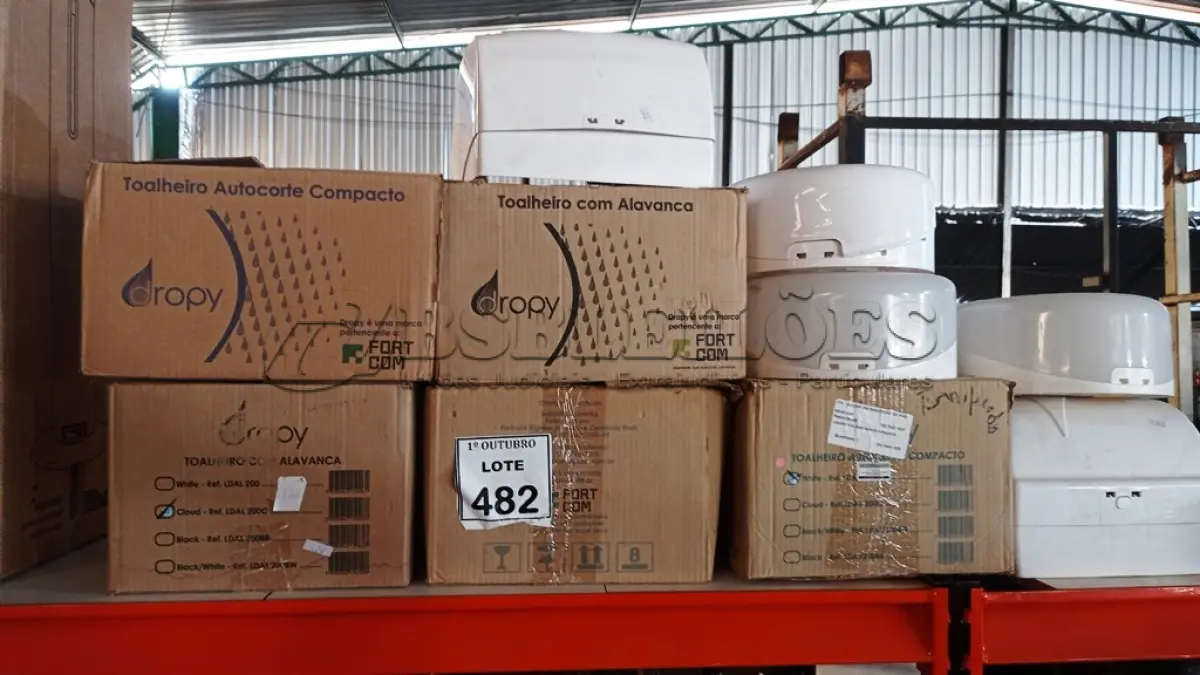 LOTE 482 - 01 LOTE COM VÁRIOS DISPENSES DE PAPEL. (NO ESTADO) ATENÇÃO! FAZER A VISITAÇÃO ANTES DE ARREMATAR, NÃO SABEMOS SE FUNCIONA, LEILÃO NÃO TEM GARANTIA E NEM DEVOLUÇÃO, SUJEITO A POSSÍVEIS AVARIAS VISÍVEIS/OCULTAS E/OU AUSÊNCIA DE COMPONENTES.