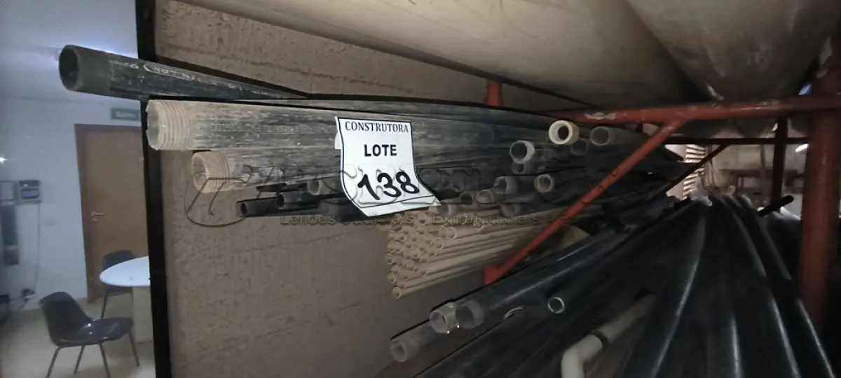 LOTE 138 - 01 LOTE COM CANOS PARA ELETRODUTOS PRETOS E BRANCOS TAMANHOS DIVERSOS. (NO ESTADO) ATENÇÃO! FAZER A VISITAÇÃO ANTES DE ARREMATAR, NÃO SABEMOS SE FUNCIONA, LEILÃO NÃO TEM GARANTIA E NEM DEVOLUÇÃO, SUJEITO A POSSÍVEIS AVARIAS VISÍVEIS/OCULTAS E/OU AUSÊNCIA DE COMPONENTES.