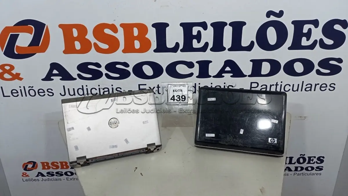 LOTE 439 - 02 NOTEBOOKS MARCAS DELL E HP. (NO ESTADO) ATENÇÃO! FAZER A VISITAÇÃO ANTES DE ARREMATAR, NÃO SABEMOS SE FUNCIONA, LEILÃO NÃO TEM GARANTIA E NEM DEVOLUÇÃO, SUJEITO A POSSÍVEIS AVARIAS VISÍVEIS/OCULTAS E/OU AUSÊNCIA DE COMPONENTES.