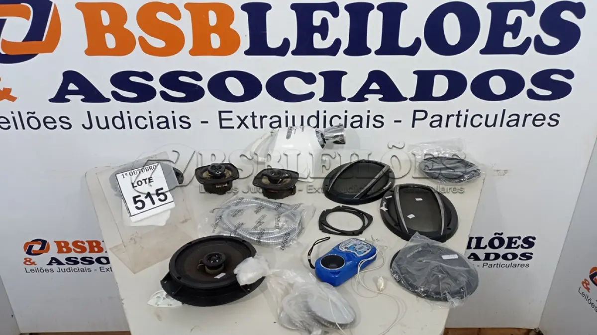 LOTE 515 - 04 ALTO FALANTES DE CARRO, 04 TELAS DE ALTO FALANTE, 01 CHUVEIRO, 01 MANGUEIRA DUCHA HIGIÊNICA E 01 RÁDIO PORTÁTIL. (NO ESTADO) ATENÇÃO! FAZER A VISITAÇÃO ANTES DE ARREMATAR, NÃO SABEMOS SE FUNCIONA, LEILÃO NÃO TEM GARANTIA E NEM DEVOLUÇÃO, SUJEITO A POSSÍVEIS AVARIAS VISÍVEIS/OCULTAS E/OU AUSÊNCIA DE COMPONENTES.