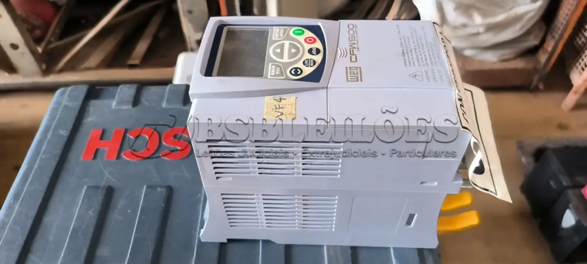 LOTE 088 - 01 INVERSORA DE FREQUÊNCIA WEG CFW500 380-480 VAC. (NO ESTADO) ATENÇÃO! FAZER A VISITAÇÃO ANTES DE ARREMATAR, NÃO SABEMOS SE FUNCIONA, LEILÃO NÃO TEM GARANTIA E NEM DEVOLUÇÃO, SUJEITO A POSSÍVEIS AVARIAS VISÍVEIS/OCULTAS E/OU AUSÊNCIA DE COMPONENTES.