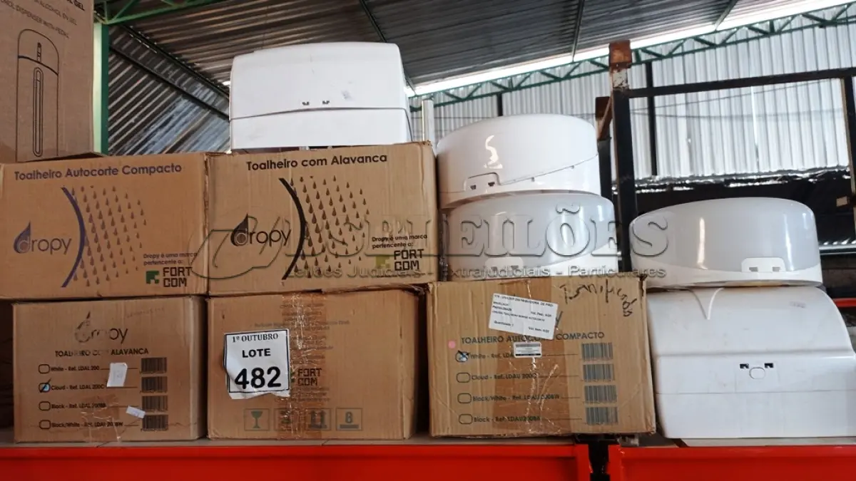LOTE 482 - 01 LOTE COM VÁRIOS DISPENSES DE PAPEL. (NO ESTADO) ATENÇÃO! FAZER A VISITAÇÃO ANTES DE ARREMATAR, NÃO SABEMOS SE FUNCIONA, LEILÃO NÃO TEM GARANTIA E NEM DEVOLUÇÃO, SUJEITO A POSSÍVEIS AVARIAS VISÍVEIS/OCULTAS E/OU AUSÊNCIA DE COMPONENTES.
