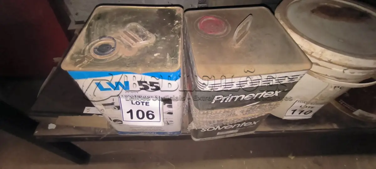 LOTE 106 - 01 LOTE COM PRIME ASFÁUTICO E PRIMER CINZA ESCURO. (NO ESTADO) ATENÇÃO! FAZER A VISITAÇÃO ANTES DE ARREMATAR, NÃO SABEMOS SE FUNCIONA, LEILÃO NÃO TEM GARANTIA E NEM DEVOLUÇÃO, SUJEITO A POSSÍVEIS AVARIAS VISÍVEIS/OCULTAS E/OU AUSÊNCIA DE COMPONENTES.