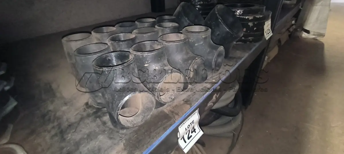 LOTE 124 - 01 LOTE COM TE DE 3”DE AÇO CARBONO. (NO ESTADO) ATENÇÃO! FAZER A VISITAÇÃO ANTES DE ARREMATAR, NÃO SABEMOS SE FUNCIONA, LEILÃO NÃO TEM GARANTIA E NEM DEVOLUÇÃO, SUJEITO A POSSÍVEIS AVARIAS VISÍVEIS/OCULTAS E/OU AUSÊNCIA DE COMPONENTES.