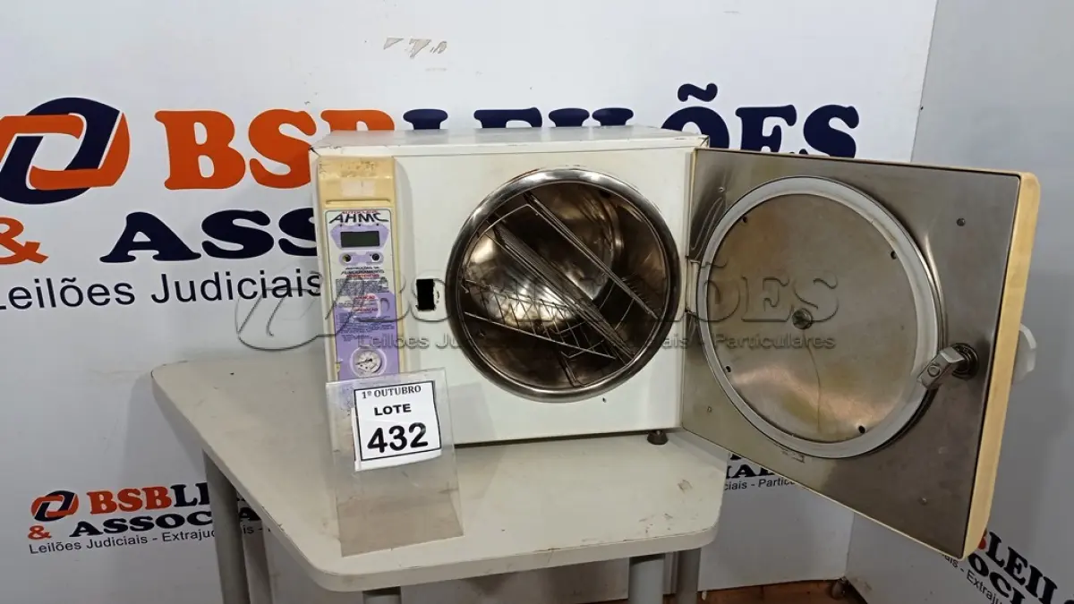 LOTE 432 - 01 AUTOCLAVE AHMC. (NO ESTADO) ATENÇÃO! FAZER A VISITAÇÃO ANTES DE ARREMATAR, NÃO SABEMOS SE FUNCIONA, LEILÃO NÃO TEM GARANTIA E NEM DEVOLUÇÃO, SUJEITO A POSSÍVEIS AVARIAS VISÍVEIS/OCULTAS E/OU AUSÊNCIA DE COMPONENTES.
