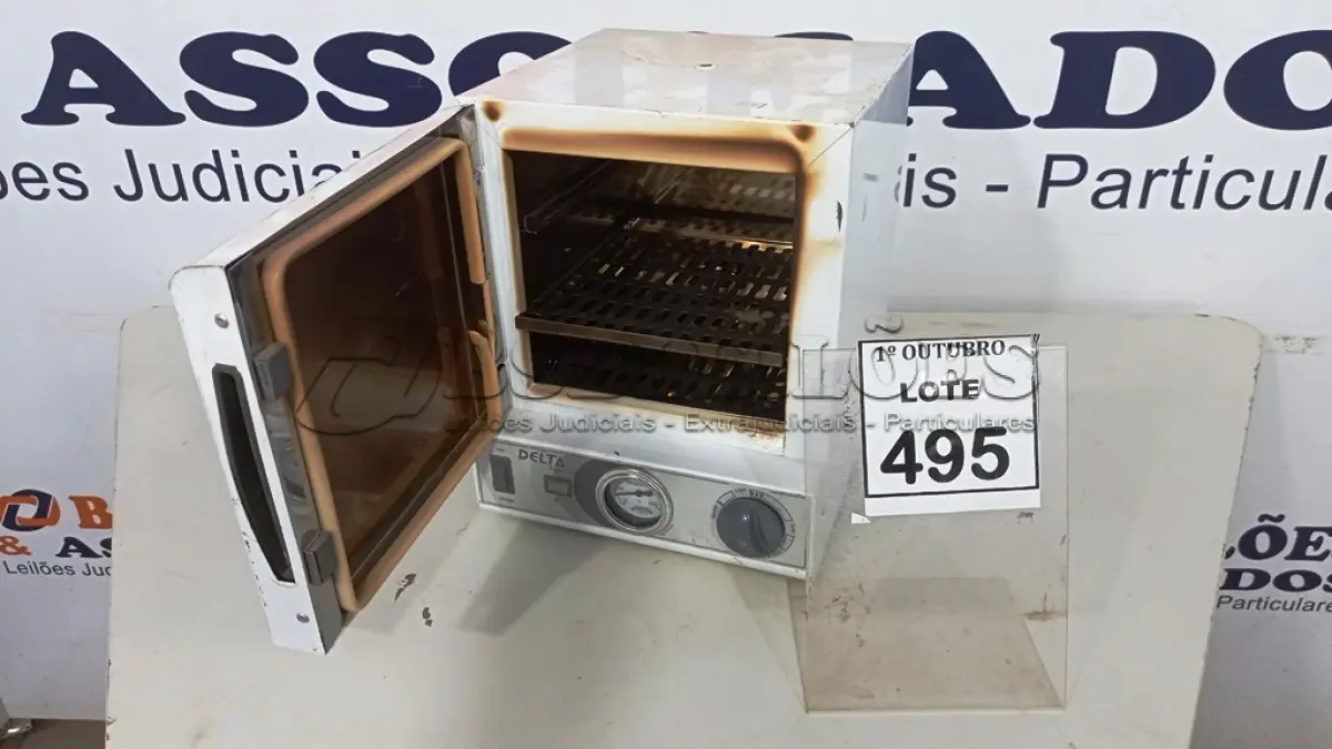 LOTE 495 - 01 ESTUFA PARA ESTERILIZAÇÃO E SECAGEM MARCA MASTER. (NO ESTADO) ATENÇÃO! FAZER A VISITAÇÃO ANTES DE ARREMATAR, NÃO SABEMOS SE FUNCIONA, LEILÃO NÃO TEM GARANTIA E NEM DEVOLUÇÃO, SUJEITO A POSSÍVEIS AVARIAS VISÍVEIS/OCULTAS E/OU AUSÊNCIA DE COMPONENTES.
