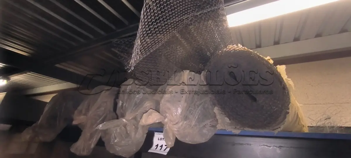 LOTE 117 - 01 LOTE COM TELAS PARA BIDIN. (NO ESTADO) ATENÇÃO! FAZER A VISITAÇÃO ANTES DE ARREMATAR, NÃO SABEMOS SE FUNCIONA, LEILÃO NÃO TEM GARANTIA E NEM DEVOLUÇÃO, SUJEITO A POSSÍVEIS AVARIAS VISÍVEIS/OCULTAS E/OU AUSÊNCIA DE COMPONENTES.