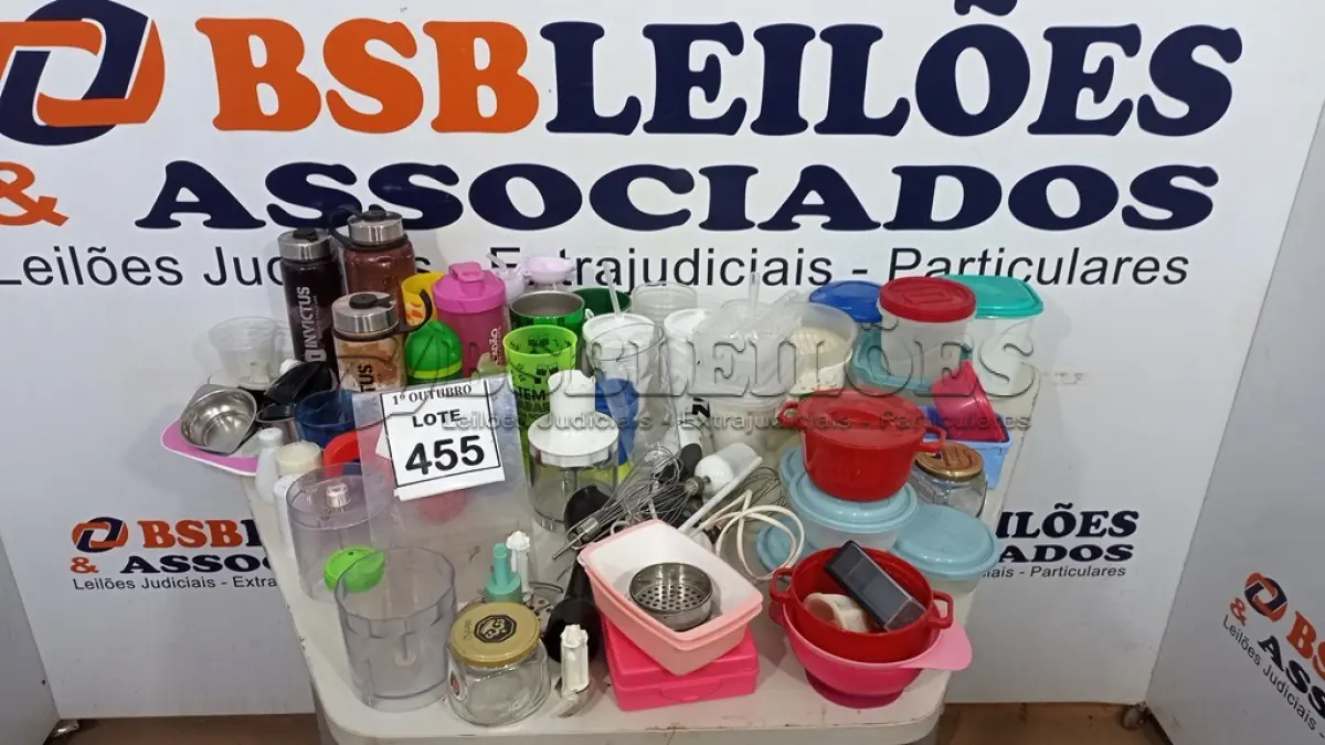 LOTE 455 - 01 LOTE COM UTENSÍLIOS DE COZINHA DIVERSOS. (NO ESTADO) ATENÇÃO! FAZER A VISITAÇÃO ANTES DE ARREMATAR, NÃO SABEMOS SE FUNCIONA, LEILÃO NÃO TEM GARANTIA E NEM DEVOLUÇÃO, SUJEITO A POSSÍVEIS AVARIAS VISÍVEIS/OCULTAS E/OU AUSÊNCIA DE COMPONENTES.