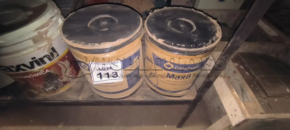 LOTE 113 - 02 BALDES DE MASSA PARA DRYWALL. (NO ESTADO) ATENÇÃO! FAZER A VISITAÇÃO ANTES DE ARREMATAR, NÃO SABEMOS SE FUNCIONA, LEILÃO NÃO TEM GARANTIA E NEM DEVOLUÇÃO, SUJEITO A POSSÍVEIS AVARIAS VISÍVEIS/OCULTAS E/OU AUSÊNCIA DE COMPONENTES.