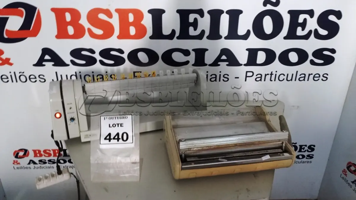 LOTE 440 - 01 HOMOGENEIZADOR 42 BTU 4ML BIVOLT E 01 SELADORA. (NO ESTADO) ATENÇÃO! FAZER A VISITAÇÃO ANTES DE ARREMATAR, NÃO SABEMOS SE FUNCIONA, LEILÃO NÃO TEM GARANTIA E NEM DEVOLUÇÃO, SUJEITO A POSSÍVEIS AVARIAS VISÍVEIS/OCULTAS E/OU AUSÊNCIA DE COMPONENTES.