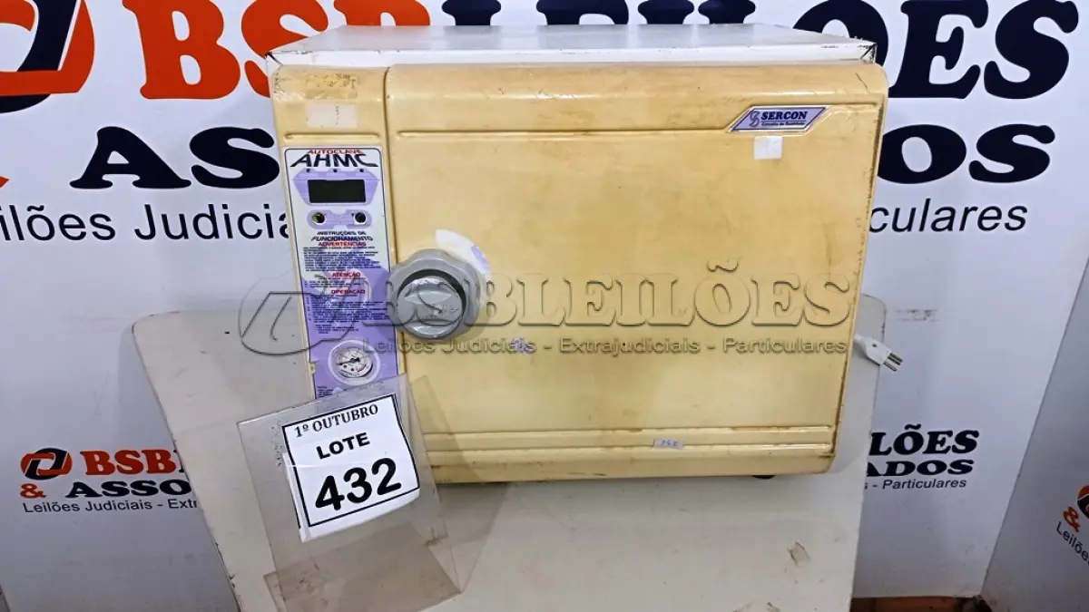 LOTE 432 - 01 AUTOCLAVE AHMC. (NO ESTADO) ATENÇÃO! FAZER A VISITAÇÃO ANTES DE ARREMATAR, NÃO SABEMOS SE FUNCIONA, LEILÃO NÃO TEM GARANTIA E NEM DEVOLUÇÃO, SUJEITO A POSSÍVEIS AVARIAS VISÍVEIS/OCULTAS E/OU AUSÊNCIA DE COMPONENTES.