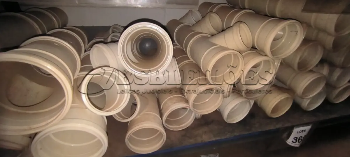 LOTE 366 - 01 LOTE COM JUNÇÃO SIMPLES EM PVC PARA ESGOTO 100X75MM. (NO ESTADO) ATENÇÃO! FAZER A VISITAÇÃO ANTES DE ARREMATAR, NÃO SABEMOS SE FUNCIONA, LEILÃO NÃO TEM GARANTIA E NEM DEVOLUÇÃO, SUJEITO A POSSÍVEIS AVARIAS VISÍVEIS/OCULTAS E/OU AUSÊNCIA DE COMPONENTES.