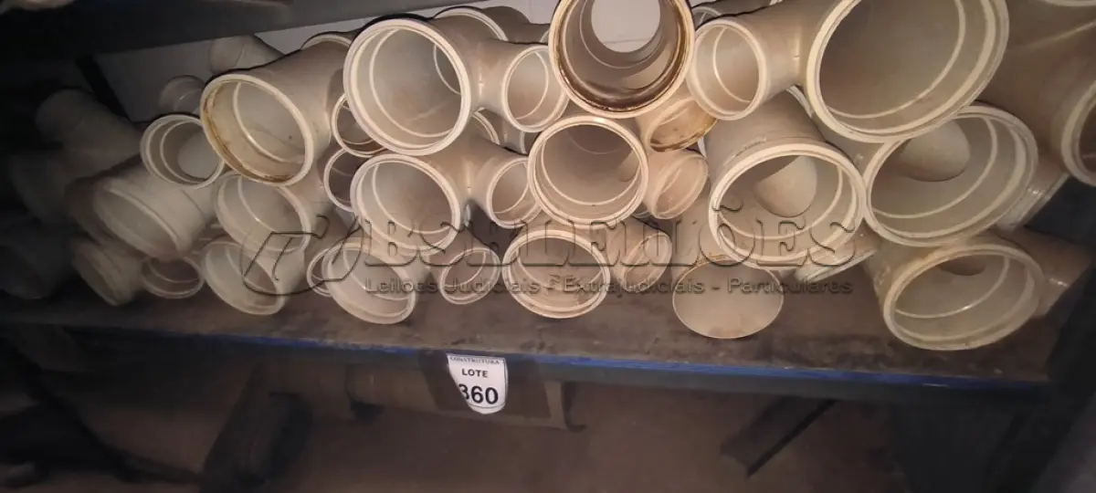 LOTE 360 - 01 LOTE COM JUNÇÃO SIMPLES EM PVC PARA ESGOTO DN 150X100MM. (NO ESTADO) ATENÇÃO! FAZER A VISITAÇÃO ANTES DE ARREMATAR, NÃO SABEMOS SE FUNCIONA, LEILÃO NÃO TEM GARANTIA E NEM DEVOLUÇÃO, SUJEITO A POSSÍVEIS AVARIAS VISÍVEIS/OCULTAS E/OU AUSÊNCIA DE COMPONENTES.