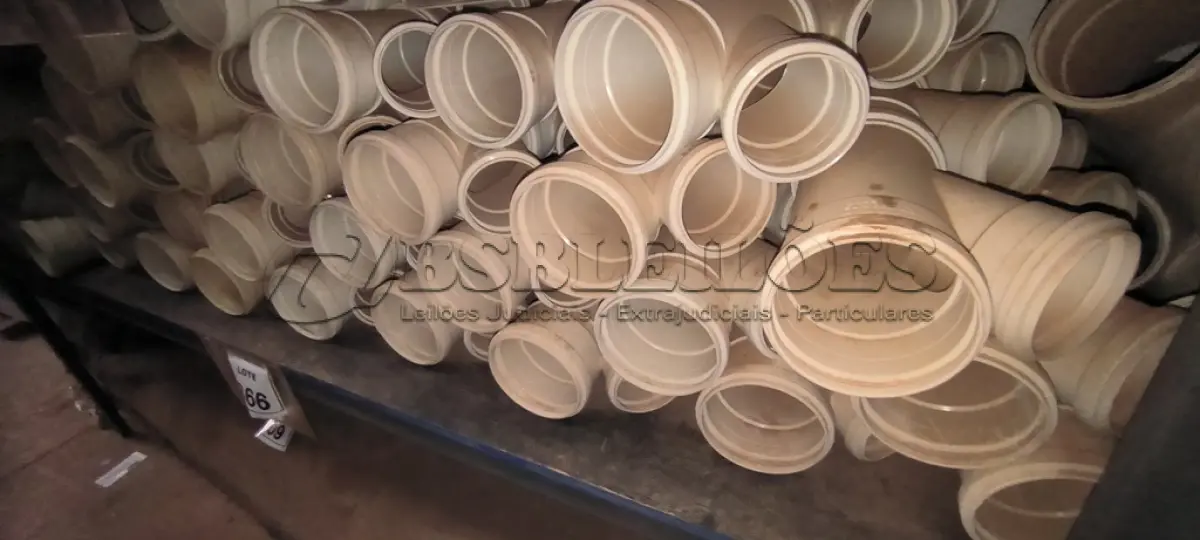 LOTE 366 - 01 LOTE COM JUNÇÃO SIMPLES EM PVC PARA ESGOTO 100X75MM. (NO ESTADO) ATENÇÃO! FAZER A VISITAÇÃO ANTES DE ARREMATAR, NÃO SABEMOS SE FUNCIONA, LEILÃO NÃO TEM GARANTIA E NEM DEVOLUÇÃO, SUJEITO A POSSÍVEIS AVARIAS VISÍVEIS/OCULTAS E/OU AUSÊNCIA DE COMPONENTES.
