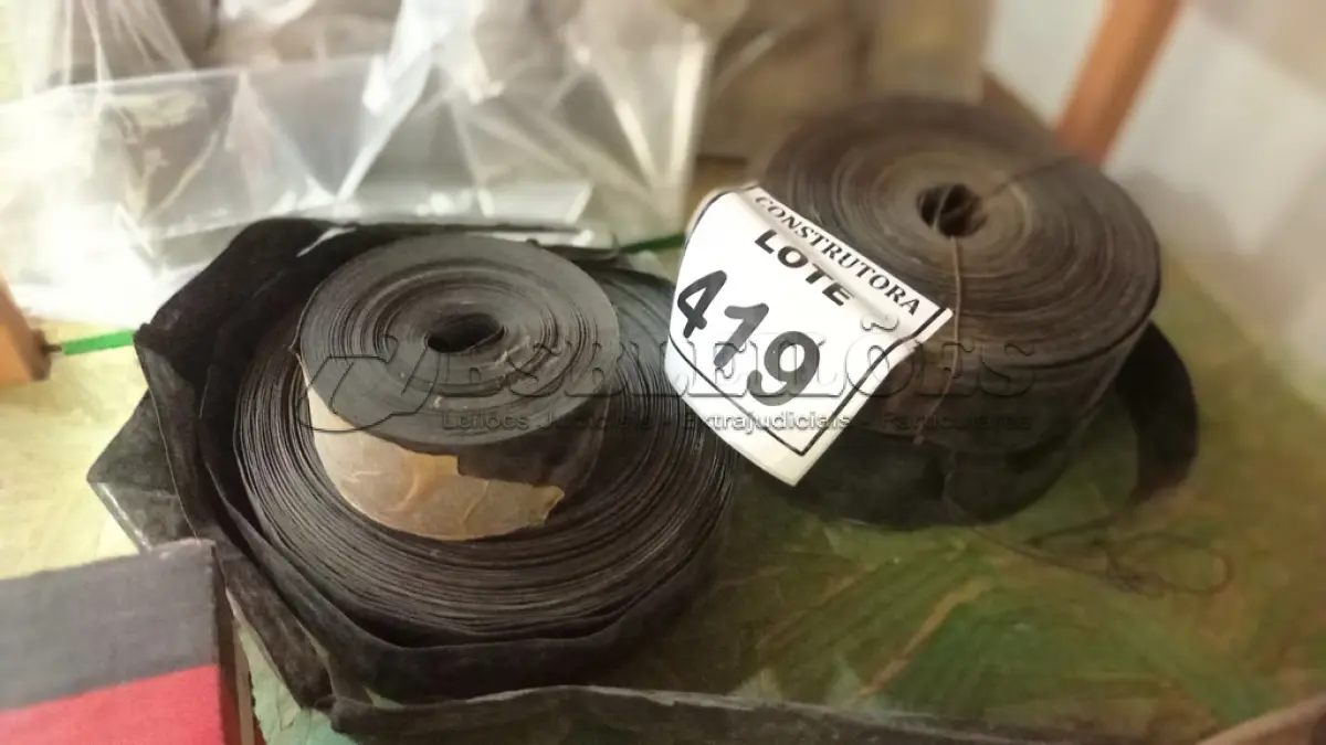 LOTE 419 - 01 LOTE COM ROLOS DE MANGUEIRA PARA JARDINS. (NO ESTADO) ATENÇÃO! FAZER A VISITAÇÃO ANTES DE ARREMATAR, NÃO SABEMOS SE FUNCIONA, LEILÃO NÃO TEM GARANTIA E NEM DEVOLUÇÃO, SUJEITO A POSSÍVEIS AVARIAS VISÍVEIS/OCULTAS E/OU AUSÊNCIA DE COMPONENTES.