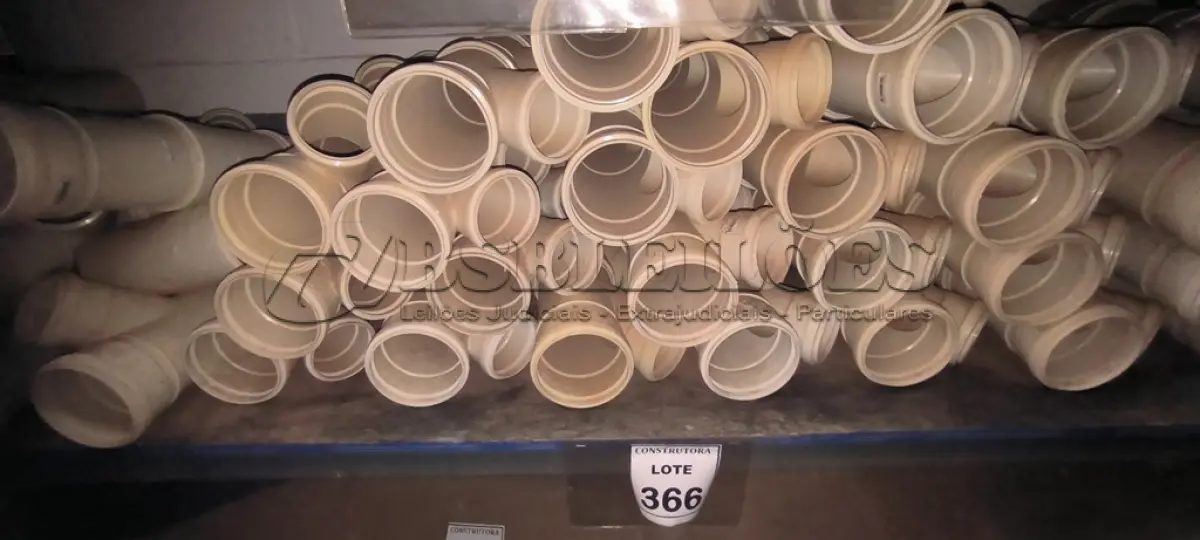 LOTE 366 - 01 LOTE COM JUNÇÃO SIMPLES EM PVC PARA ESGOTO 100X75MM. (NO ESTADO) ATENÇÃO! FAZER A VISITAÇÃO ANTES DE ARREMATAR, NÃO SABEMOS SE FUNCIONA, LEILÃO NÃO TEM GARANTIA E NEM DEVOLUÇÃO, SUJEITO A POSSÍVEIS AVARIAS VISÍVEIS/OCULTAS E/OU AUSÊNCIA DE COMPONENTES.