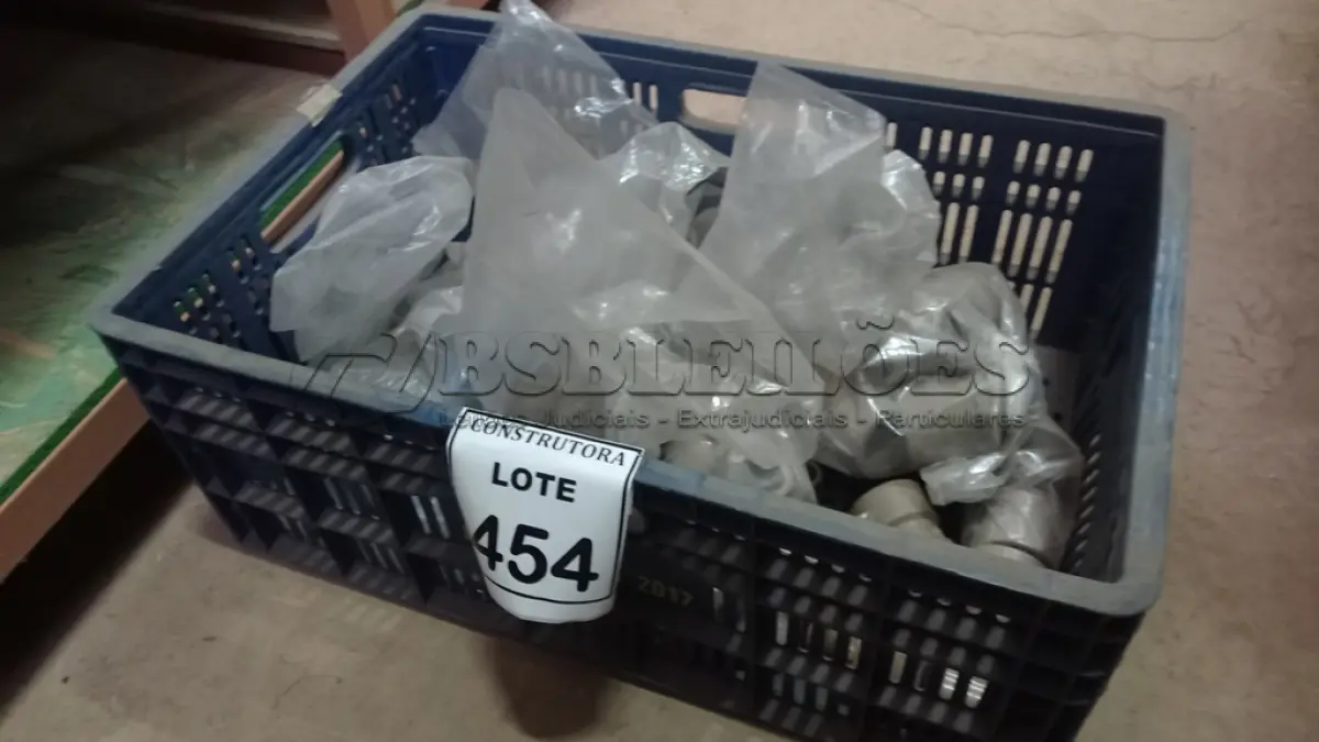 LOTE 454 - 01 LOTE COM CONEXÕES DIVERSAS PARA ÁGUA. (NO ESTADO) ATENÇÃO! FAZER A VISITAÇÃO ANTES DE ARREMATAR, NÃO SABEMOS SE FUNCIONA, LEILÃO NÃO TEM GARANTIA E NEM DEVOLUÇÃO, SUJEITO A POSSÍVEIS AVARIAS VISÍVEIS/OCULTAS E/OU AUSÊNCIA DE COMPONENTES.