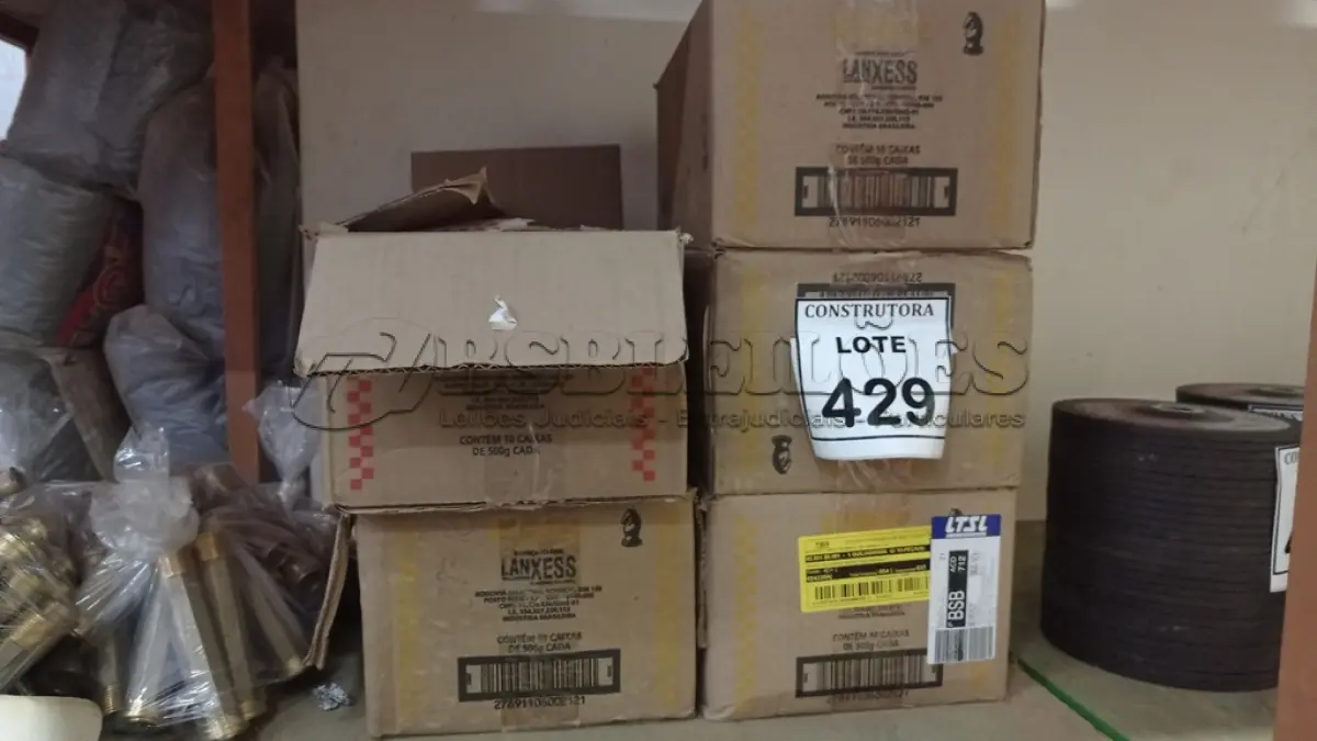 LOTE 429 - 01 LOTE COM XADREZ EM PÓ VERMELHO E AMARELO. (NO ESTADO) ATENÇÃO! FAZER A VISITAÇÃO ANTES DE ARREMATAR, NÃO SABEMOS SE FUNCIONA, LEILÃO NÃO TEM GARANTIA E NEM DEVOLUÇÃO, SUJEITO A POSSÍVEIS AVARIAS VISÍVEIS/OCULTAS E/OU AUSÊNCIA DE COMPONENTES.