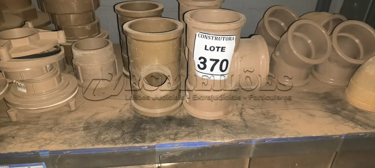 LOTE 370 - 01 LOTE COM TE E JOELHOS TAMANHOS DIVERSOS. (NO ESTADO) ATENÇÃO! FAZER A VISITAÇÃO ANTES DE ARREMATAR, NÃO SABEMOS SE FUNCIONA, LEILÃO NÃO TEM GARANTIA E NEM DEVOLUÇÃO, SUJEITO A POSSÍVEIS AVARIAS VISÍVEIS/OCULTAS E/OU AUSÊNCIA DE COMPONENTES.