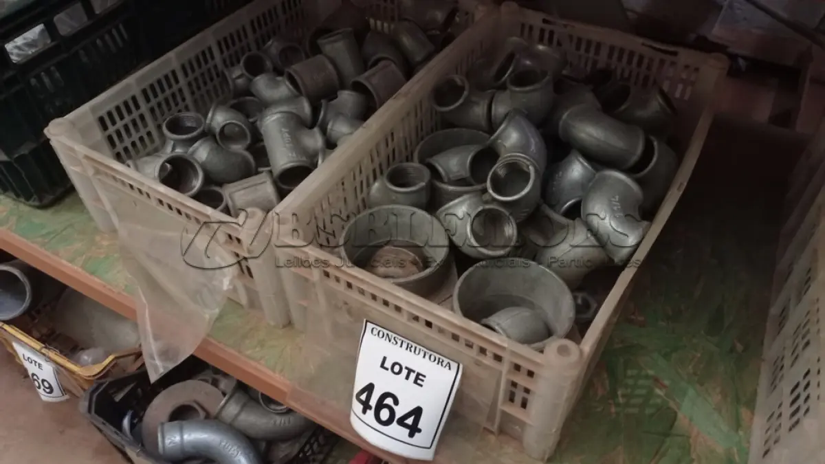 LOTE 464 - 01 LOTE COM TE DE REDUÇÃO E NYPLES DUPLOS EM FERRO GALVANIZADOS. (CAIXA ORGANIZADORA NAO INCLUSA) (NO ESTADO) ATENÇÃO! FAZER A VISITAÇÃO ANTES DE ARREMATAR, NÃO SABEMOS SE FUNCIONA, LEILÃO NÃO TEM GARANTIA E NEM DEVOLUÇÃO, SUJEITO A POSSÍVEIS AVARIAS VISÍVEIS/OCULTAS E/OU AUSÊNCIA DE COMPONENTES.