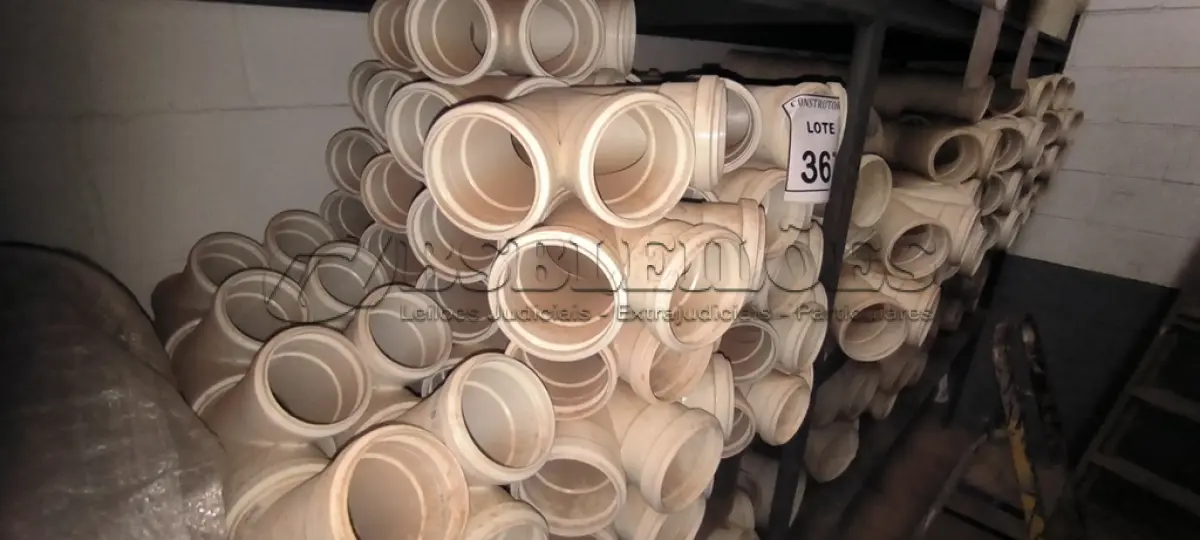 LOTE 367 - 01 LOTE COM JUNÇÃO DUPLA EM PVC PARA ESGOTO SN75X75MM. (NO ESTADO) ATENÇÃO! FAZER A VISITAÇÃO ANTES DE ARREMATAR, NÃO SABEMOS SE FUNCIONA, LEILÃO NÃO TEM GARANTIA E NEM DEVOLUÇÃO, SUJEITO A POSSÍVEIS AVARIAS VISÍVEIS/OCULTAS E/OU AUSÊNCIA DE COMPONENTES.